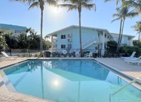 Relaxing Sanibel Hideaway Colony Inn 13 - Image 5
