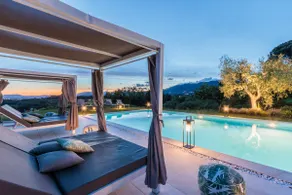 10 Bedrooms Villa in Lucca with pool - Image 5