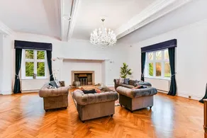 Luxury Surrey Hills Manor | Sleeps 16+ | Exclusive - Image 3