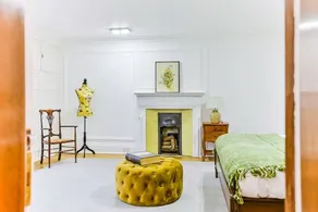 Luxury Surrey Hills Manor | Sleeps 16+ | Exclusive - Image 4
