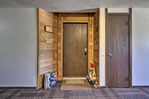 Slopeside Condo with Hot Tub + Game Room Access! - Image 4