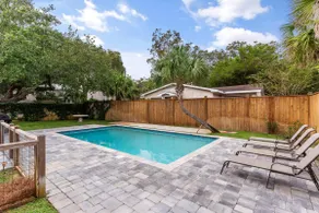 2 Bedroom Condo, Big Pool - Image 3