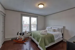 \"Circle Bar Manor\" Central Main Stay - Image 3