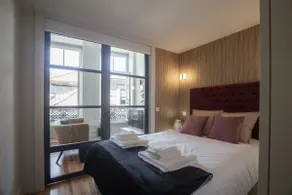 Luxury House Downtown Porto - Image 2