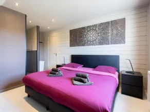 Holiday home in Nadrin, Filly with garden and spa - Image 4