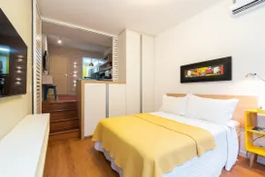 Cozy Seaside Condominium Retreat - Image 2