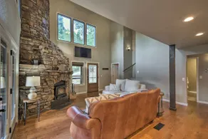 Waterfront Beaver Lake Hideaway w/ Kayaks & More! - Image 4