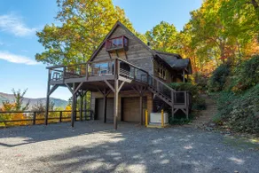 Sky High at Laurel Ridge | Post & Beam Cabin With Long-range Mountain Views! - Image 3