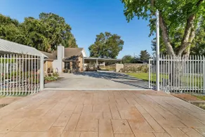 Cozy Garden Home | Convenient & Spacious Parking - Image 4