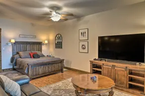 Beaver Lake Retreat w/ Lake Access & Fire Pit! - Image 4