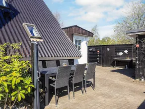 6 Person Holiday Home in Hals by Traum - Image 2