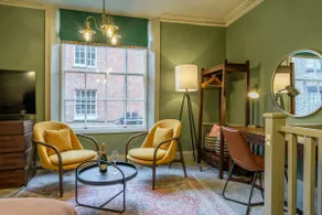 19 High Petergate - Next to York Minster - Image 2