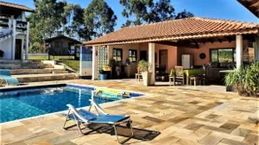 Cozy Farmhouse with Pool and Wi-Fi - Image 4