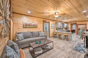 Lavish Broken Bow Home on 6 Acres w/ Hot Tub! - Image 2