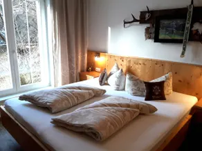Quietly located apartment with garden - Image 5
