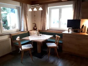 Quietly located apartment with garden - Image 4