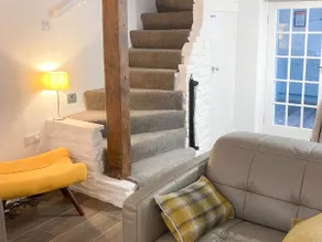 The White Cottage - Image 4