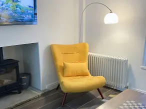 The White Cottage - Image 2