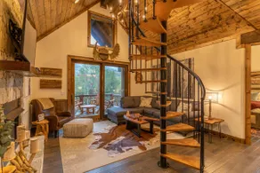 Three Little Bears -Pet friendly w/ fireplace! - Image 5