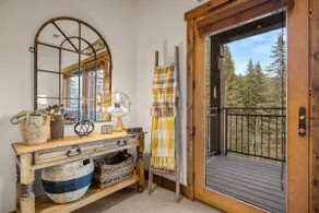 Wonderful views/AC for hot summer days! - Image 5