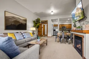 Wonderful views/AC for hot summer days! - Image 4