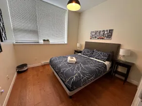 Spacious Downtown Loft #1 with AC - Image 3