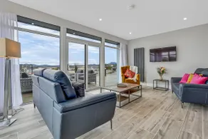 BayView Lodge 3-Bedroom Ground Floor Apartment - Image 3
