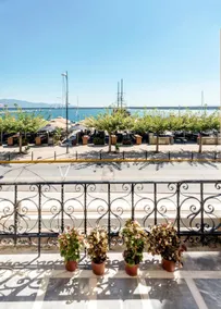 Aigli Seafront Loft-Luxury Design Retreat - Image 4