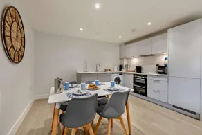 3 Middlecombe - Indoor Pool & 4 min walk to Beach! - Image 4