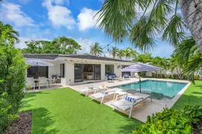 Coastal Style Haven Walk To Beach Heated Pool Tranquility Manatee Ranch Key RESlDENCES - Image 5