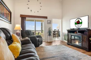 Incredible Lake View Condo - Balcony & Sunroom! - Image 4