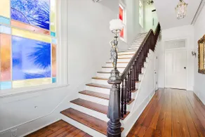 Modern, Stylish 2b/2b, Walk to King! - Image 4
