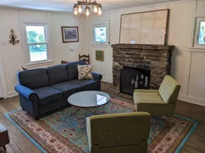 Caretaker's Cottage: 4 BR Pet Friendly River View - Image 5
