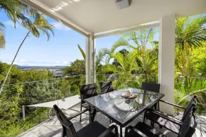 5 76 Upper Hastings Street - Image 2