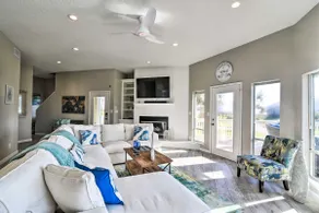 Ocean-View 'Kahala Beach Bliss' Home in Galveston! - Image 5