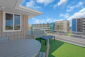 Sunsets Madeira Beach/ 4BR Ocean View House w/Balcony & Elevator - Image 4