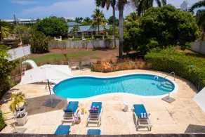 Einfache Villa mit Strandzugang in Mammee Bay Estate - Image 2