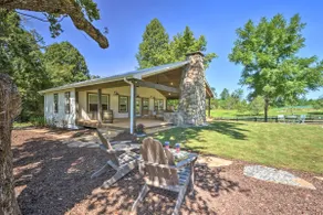 Blue Ridge Cottage: Modern Solace in the Mountains - Image 3