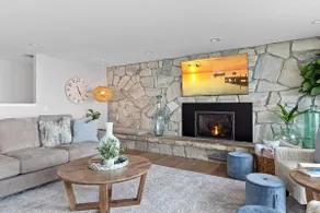 Newly Remodeled Waterfront Whidbey Island, Hot Tub - Image 4