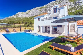 Villa Flora mit 53 m2 privatem Pool, Whirlpool, Sauna, Kino und 4 Schlafzimmern mit Bad - Image 3