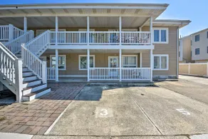 Beach Block Wildwood Condo - Proximity to Dining! - Image 3