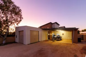Ningaloo - Just a stroll from Exmouth's town beach - Image 3