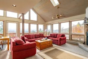Viewtopia - Beautiful Views, Hot Tub, Smart TVs - Image 2