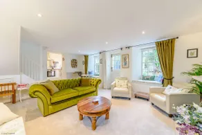 Charming Cotswold Cottage in Fulbrook - The Reading Room - Image 2