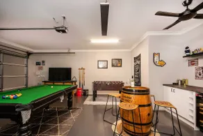 Devan House - An Entertainers' Retreat Close to Town - Image 5