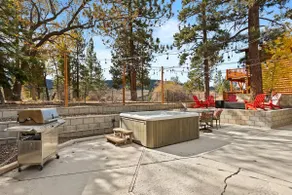 Moonridge chalet-with game room & spa - Image 2