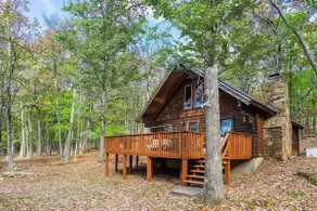 Log Cabin w Loft, Grill, Deck, Fire Pit, & WiFi - Image 2