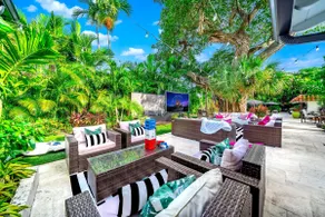 #1 Beach Estate Las Olas Beach Best Location - Image 5