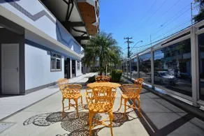 Spacious Air-Conditioned En-Suite 400 M Praia Forte - Image 2