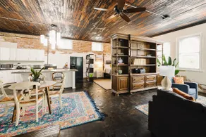 The Carriage House Loft at Marion Hall Mansion* - Image 2